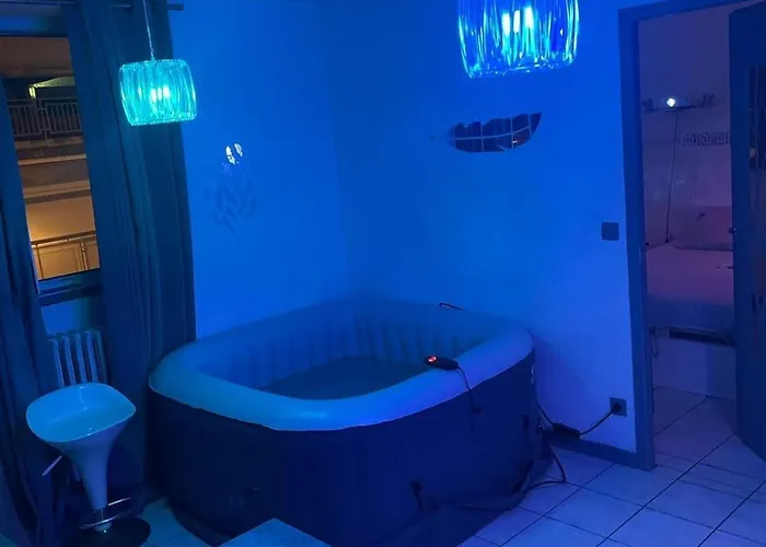 شقة Jacuzzi Au Coeur De *