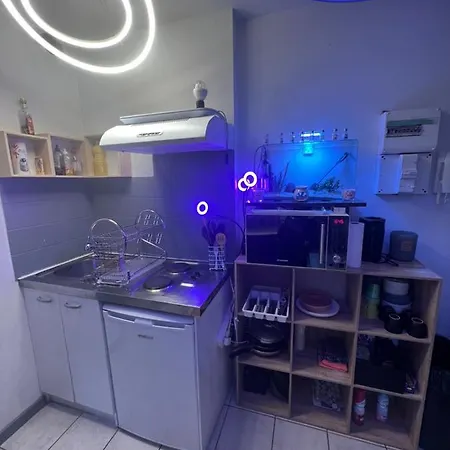 Jacuzzi Au Coeur De Lägenhet *